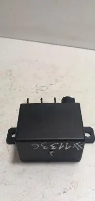 Mercedes-Benz E W211 Hazard warning light relay A0025423819 0025423819