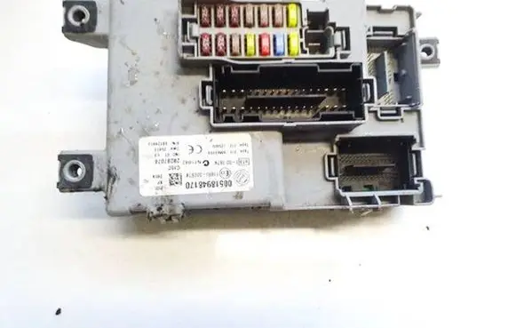 Fiat Doblo Fuse box set 00518948170 28287074