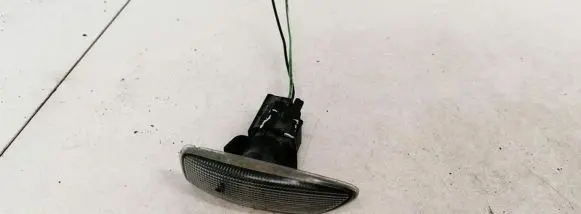 Volvo V70 Front fender indicator light 30722642