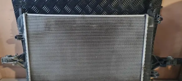 Volvo XC70 Coolant radiator 6555301E 31089999
