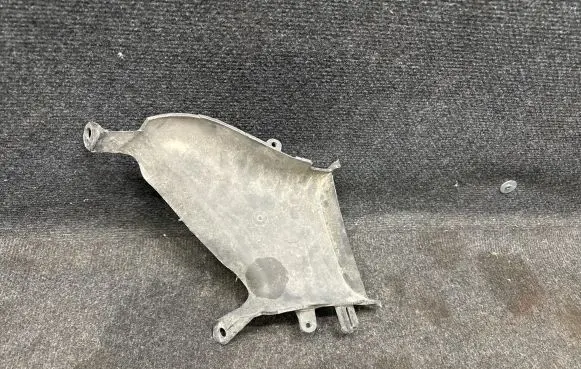 Intercooler air guide/duct channel