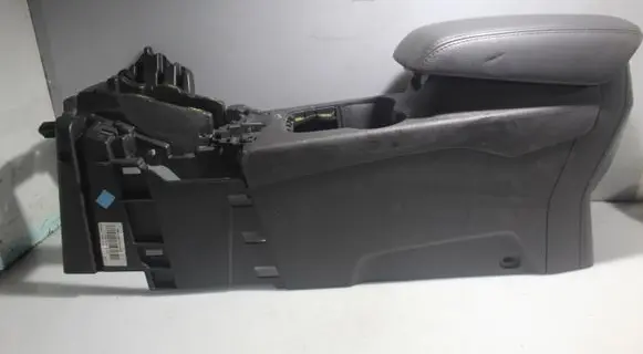 Ford Focus Center console