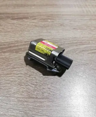 Toyota Prius (XW20) Airbag deployment crash/impact sensor 8986047040 1879000892