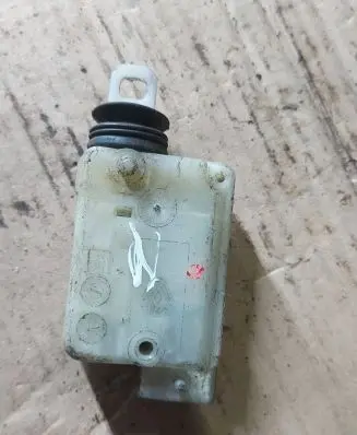 Renault Espace III Front door lock motor 