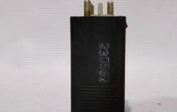 Mercedes-Benz Vito Viano W638 Other relay 0135454832