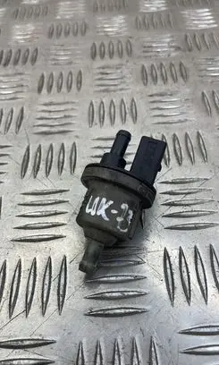 Audi A3 S3 8P Vacuum valve 058133517