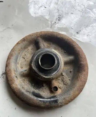 Peugeot 4007 Coil spring mount 