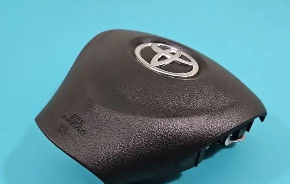 Steering wheel airbag