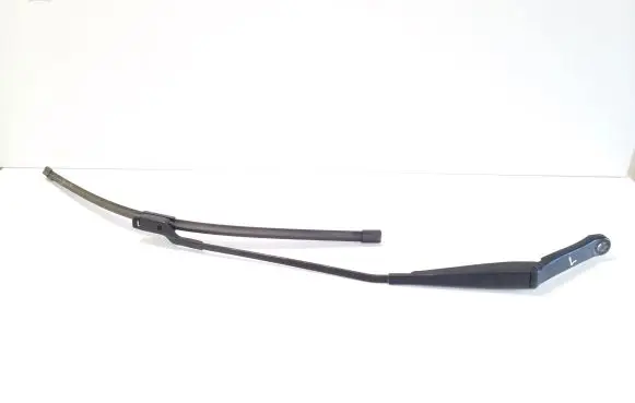 Peugeot 508 Front wiper blade arm 3392125877 9671039180