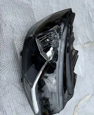 Volkswagen Transporter - Caravelle T6 Headlight/headlamp 7E1941016AD 90084421 Q00844210016