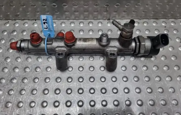 Audi Q7 4L Fuel main line pipe 059130090CN 057130764AE
