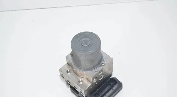 BMW 5 F10 F11 ABS Pump 6865852 34516876912 6876912
