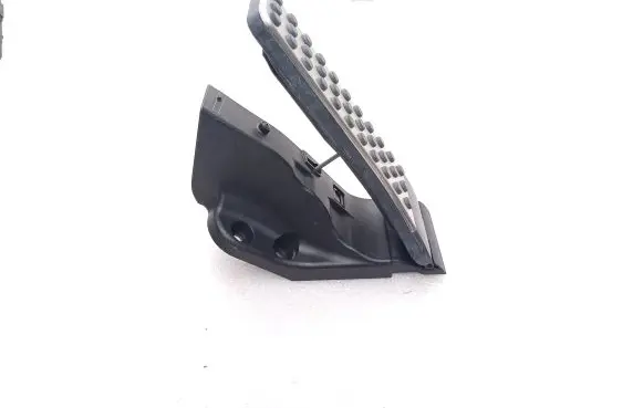 Mercedes-Benz C W205 Accelerator throttle pedal A2053000104