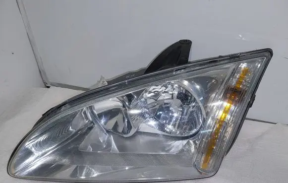 Ford Focus Headlight/headlamp 4M5113W030AD 10178
