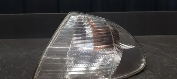 BMW 3 E46 Front indicator light 1315106140