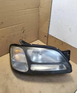 Subaru Legacy Headlight/headlamp 10020655 10020656R
