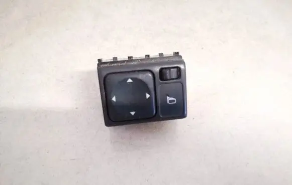 Nissan Murano Z50 Wing mirror switch