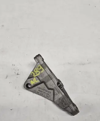 BMW 5 F10 F11 Fuel pump bracket 7810698