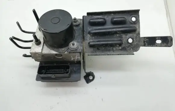 Seat Ibiza IV (6J,6P) ABS Pump 6R0907379BE