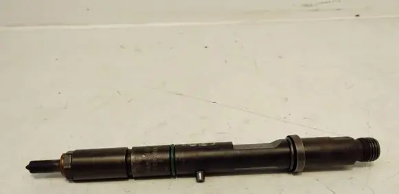 Audi A4 S4 B5 8D Fuel injector 059130201E 0432133836