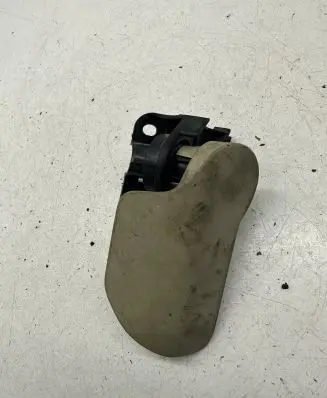 Audi A6 S6 C6 4F Engine bonnet (hood) release handle 4F1823633B
