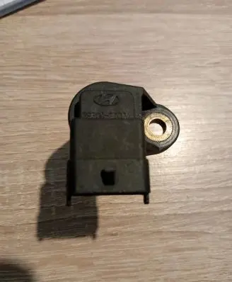 Hyundai Getz Camshaft position sensor 3930027000