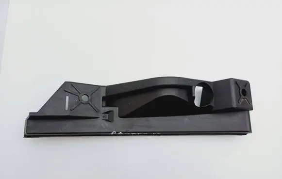 Volkswagen Touran I Front bumper mounting bracket 1T0807889A