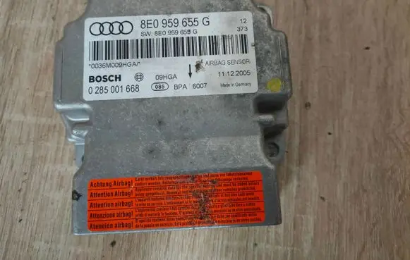 Audi A4 S4 B7 8E 8H Airbag control unit/module 8E0959655G