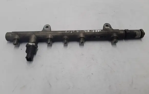 Renault Megane II Fuel main line pipe 7700114017