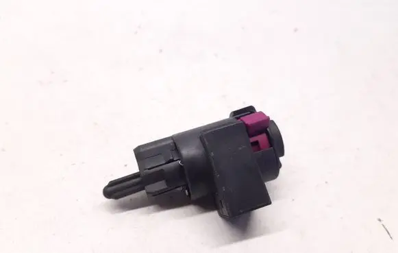 Audi A6 S6 C6 4F Brake pedal sensor switch 4F0945459A 020707