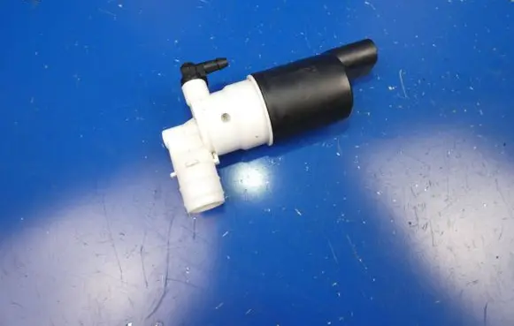 Volvo S60 Windscreen/windshield washer pump