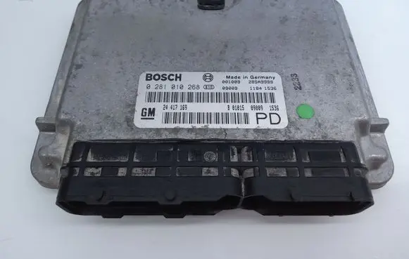 Opel Zafira A Engine control unit/module 0281010268
