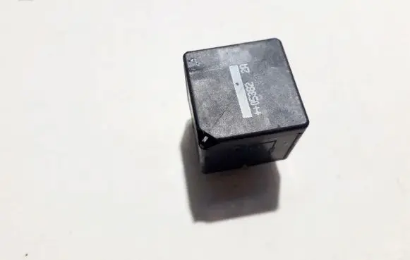 Ford Mondeo Mk III Other relay 2s7t14b192aa v23136b1x66