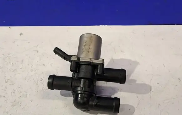 Polestar 2 Coolant heater control valve 31684222