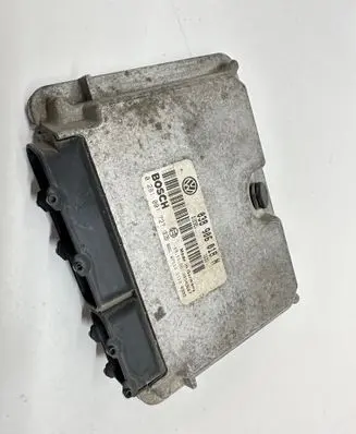 Volkswagen Golf IV Engine control unit/module 038906018N 28SA3667 0281001727