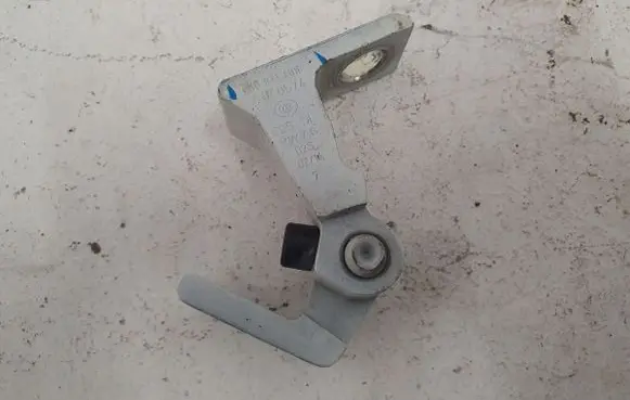 Skoda Rapid (120G, 130G, 135G) Other interior part 8K0831401P