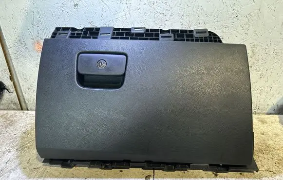 Dodge Durango III Glove box set P01531039BL CUSPART4 9S148160191