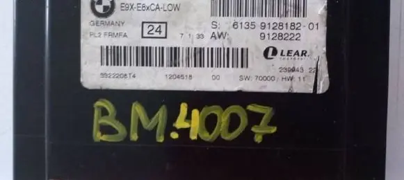 BMW 1 E81 E87 Xenon control unit/module 9128182 SW70000