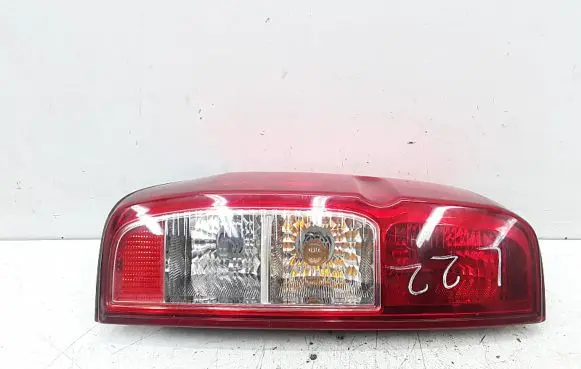 Nissan Navara Rear/tail lights 22016467