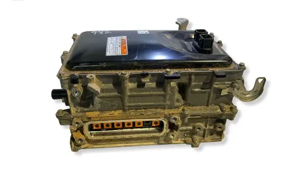 Toyota C-HR I Voltage converter inverter G920047330 7733019E220392