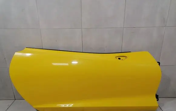 Chevrolet Corvette C7 Front door 84031049