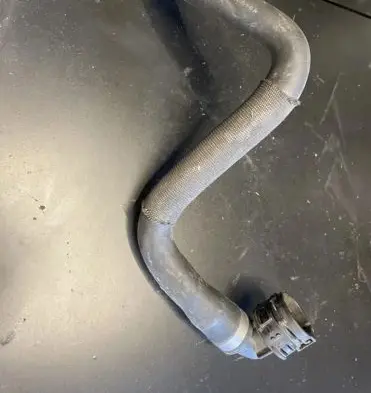 BMW X3 G01 Engine coolant pipe/hose 8650981 11538650981
