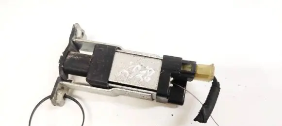 Hyundai Sonata Central locking motor 957203K000 95720-3K000