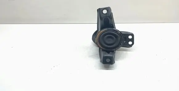 KIA Sportage Engine mount bracket 21815A9000