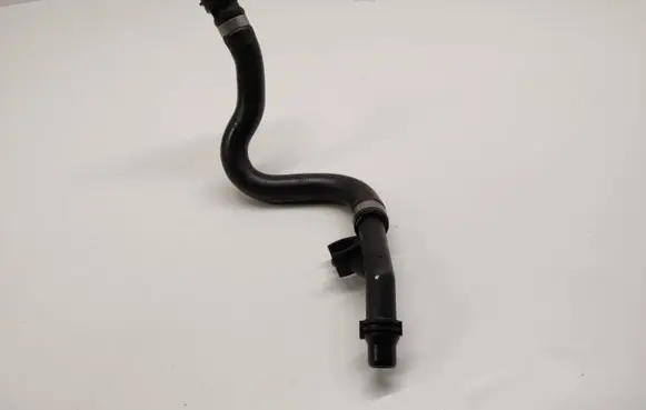 Volvo V60 Engine coolant pipe/hose