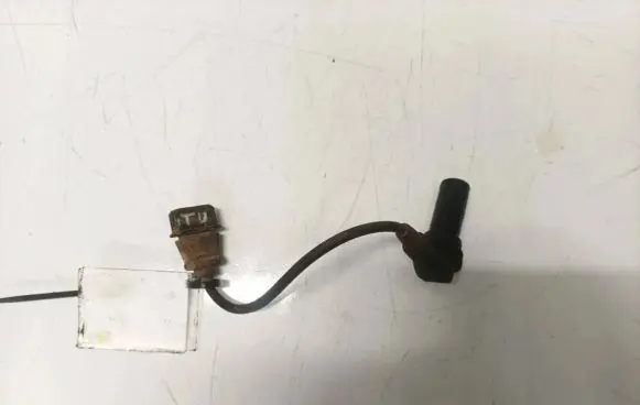 Volkswagen Transporter - Caravelle T4 Crankshaft position sensor
