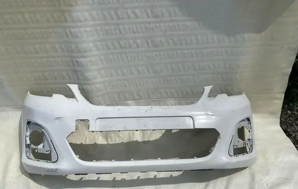 Peugeot 108 Front bumper ...