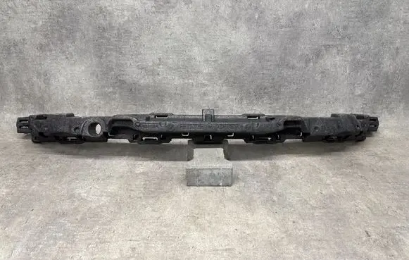 BMW 3 G20 G21 Front bumper foam support bar 8072767
