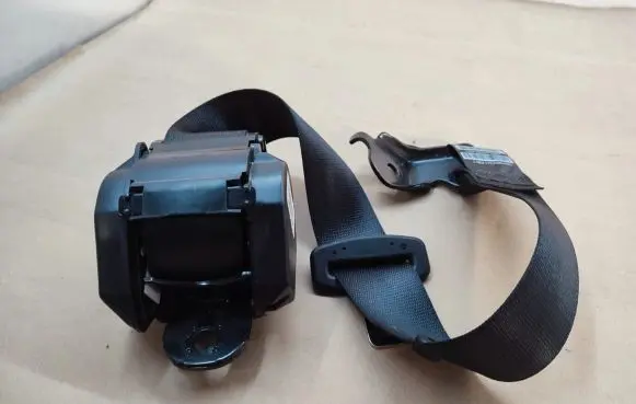 BMW X6 E71 Rear seatbelt 608914600C