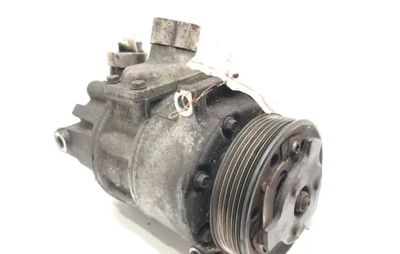 Volkswagen PASSAT B6 Air conditioning (A/C) compressor (pump) 1K0820803S
